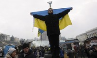    70,000 protesters march in Kiev, Ukraine